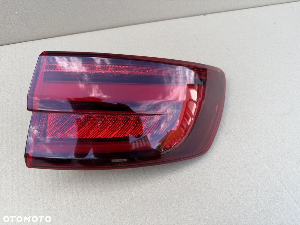 LAMPA LED PRAWA TYŁ AUDI A4 B9 8W9 KOMBI ORYGINAŁ BEZ USZKODZEŃ - 2