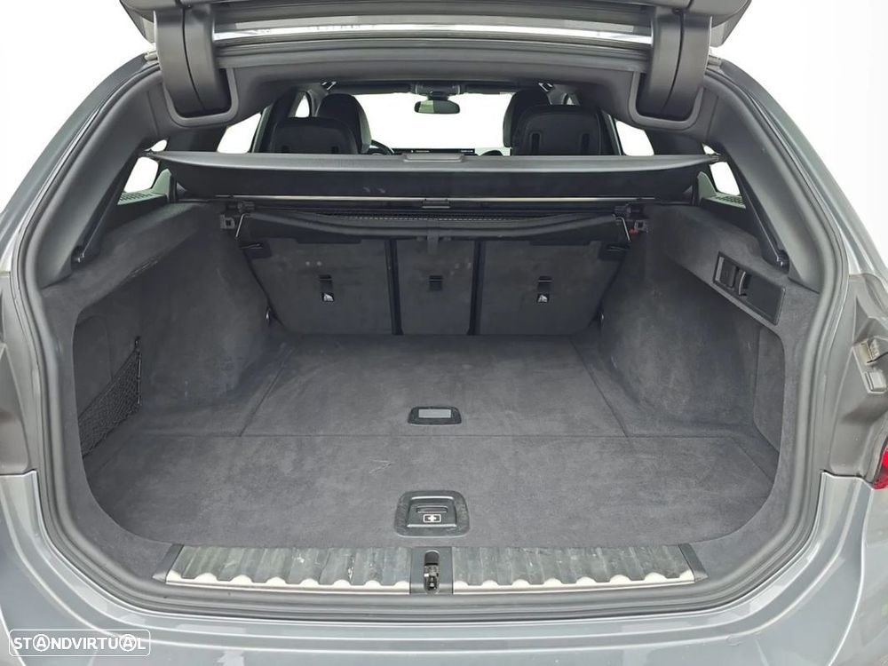 BMW 320 d Touring Auto - 12