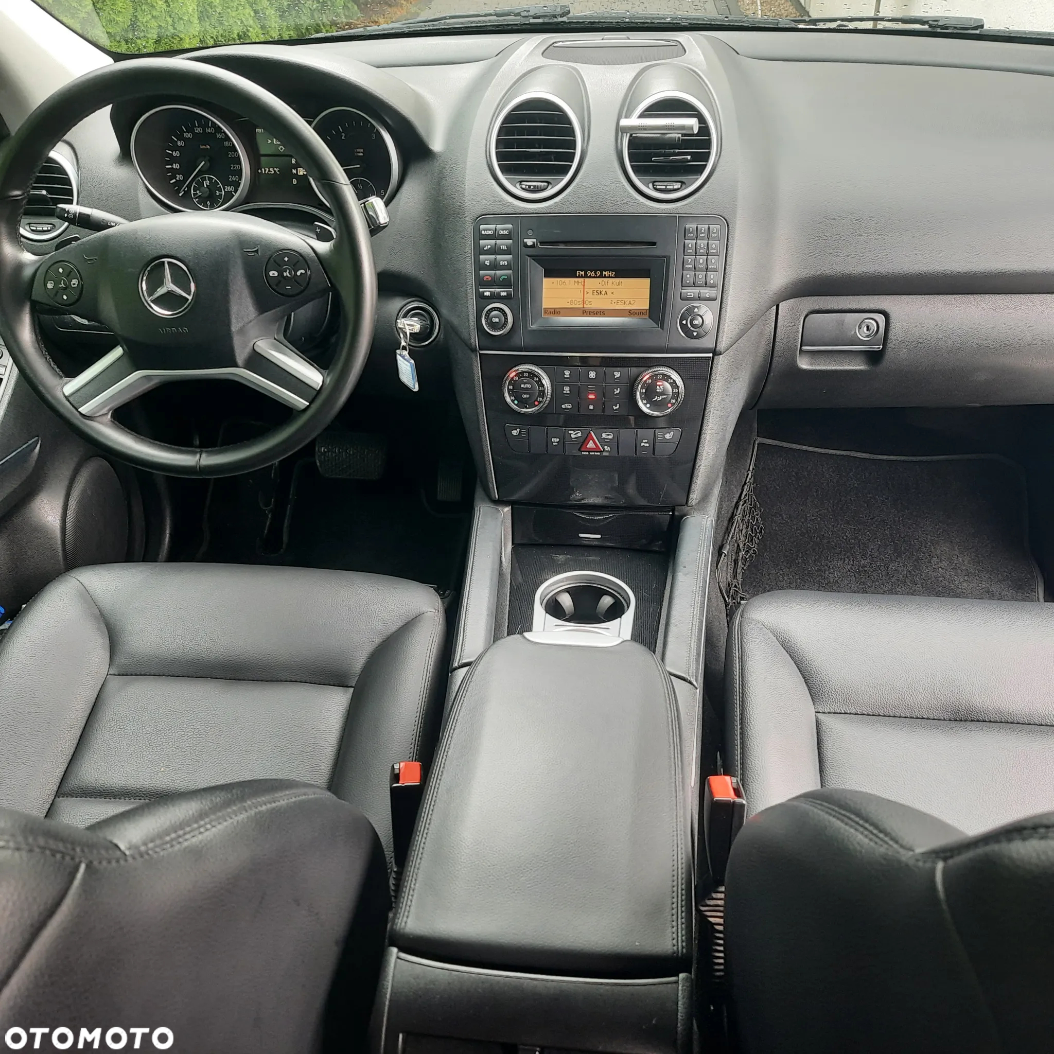 Mercedes-Benz ML 300 CDI 4-Matic - 12