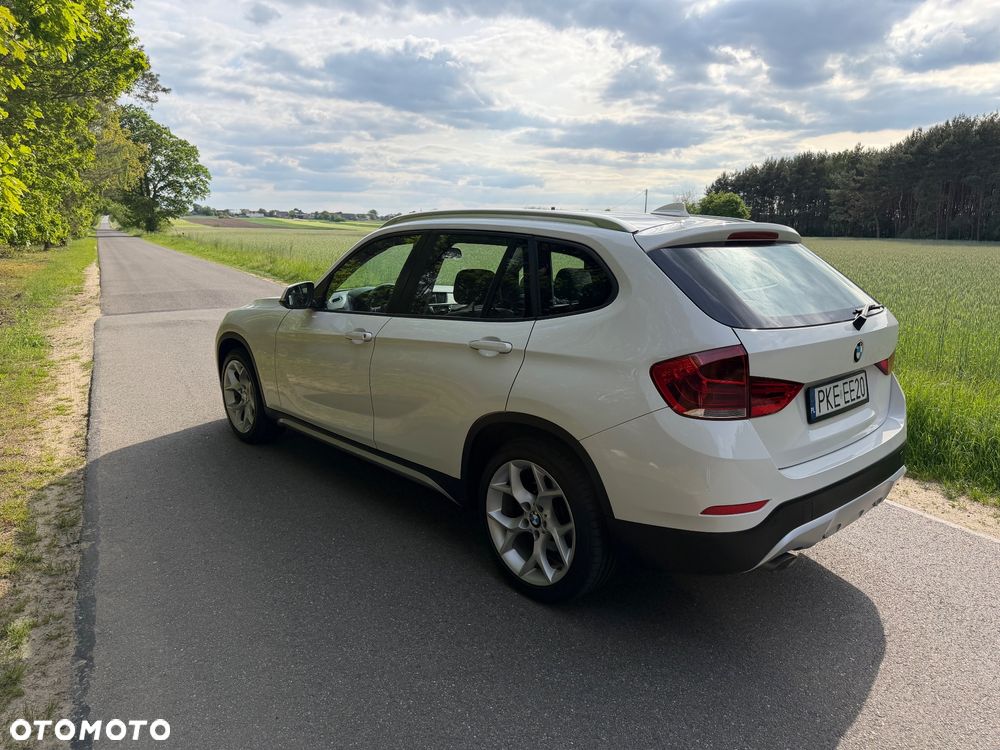 BMW X1 sDrive18d xLine - 9