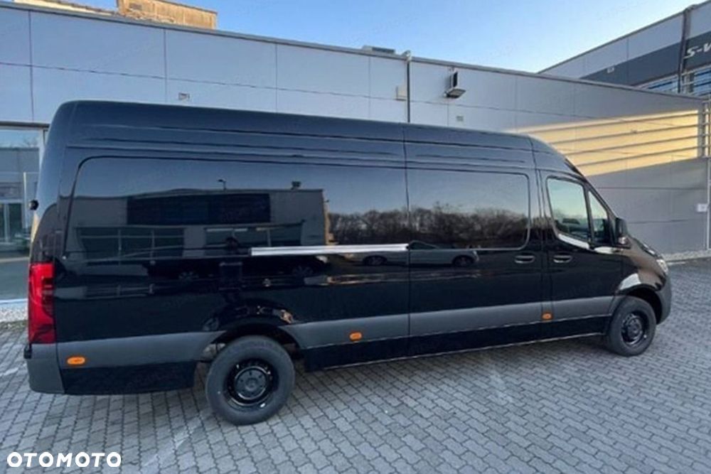 Mercedes-Benz Sprinter 317 CDI Długi PRO 2.0 170KM - 7