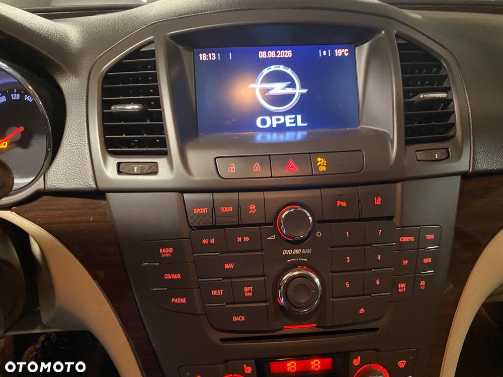 Opel Insignia - 8