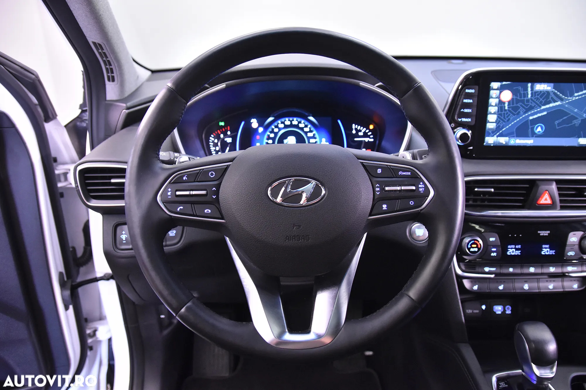 Hyundai Santa Fe 2.2 CRDi 4WD Automatik Premium - 16