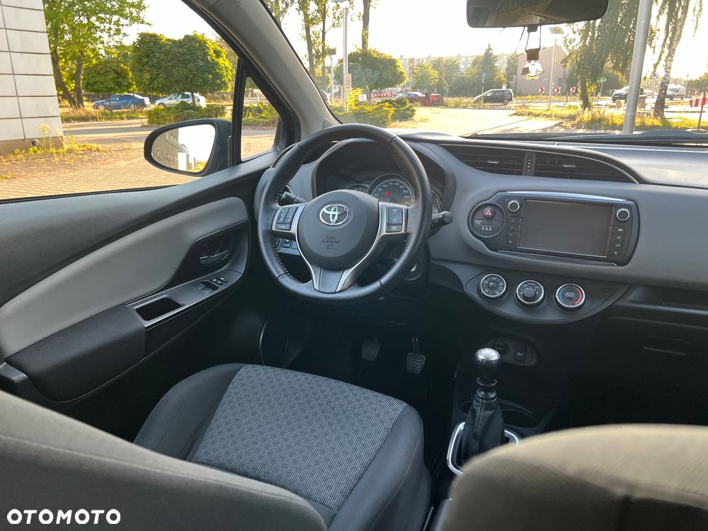 Toyota Yaris 1.33 Premium - 16