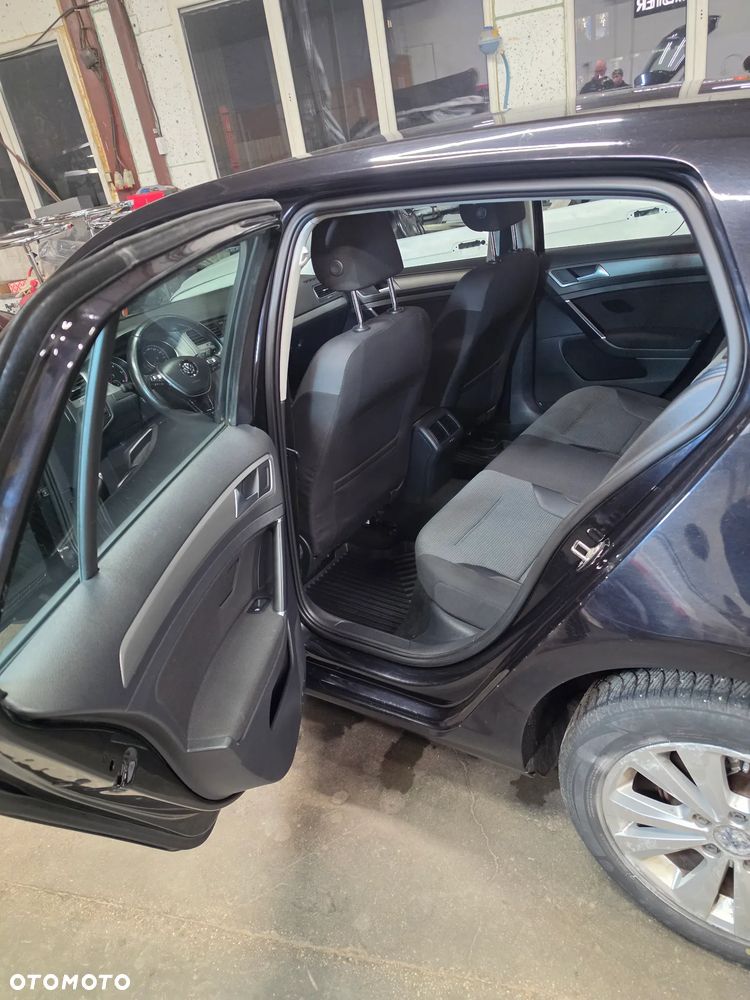 Volkswagen Golf - 19