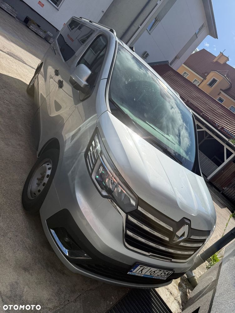 Renault Trafic - 16