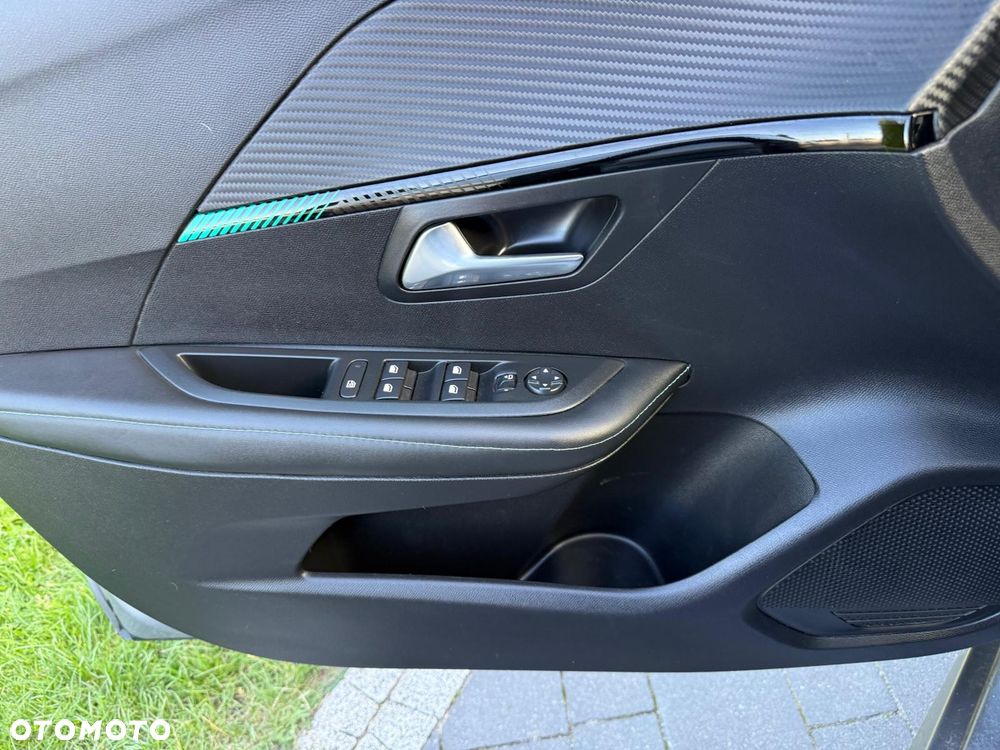 Peugeot 208 PureTech 100 Allure Pack - 6