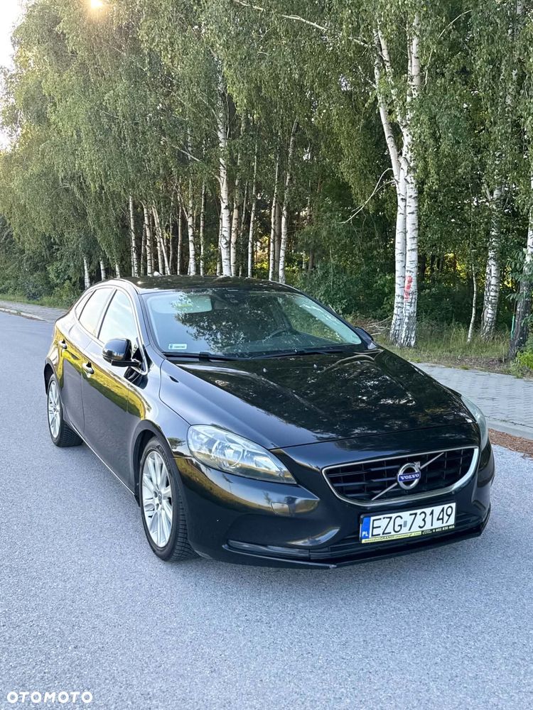 Volvo V40 D2 - 9