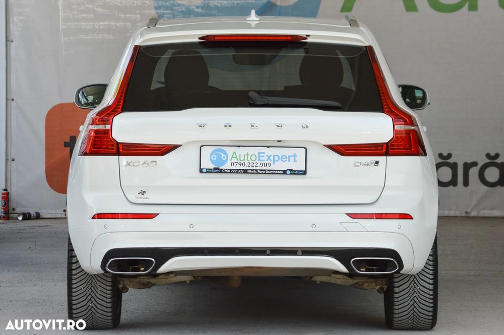 Volvo XC 60 D4 AWD R-Design - 31