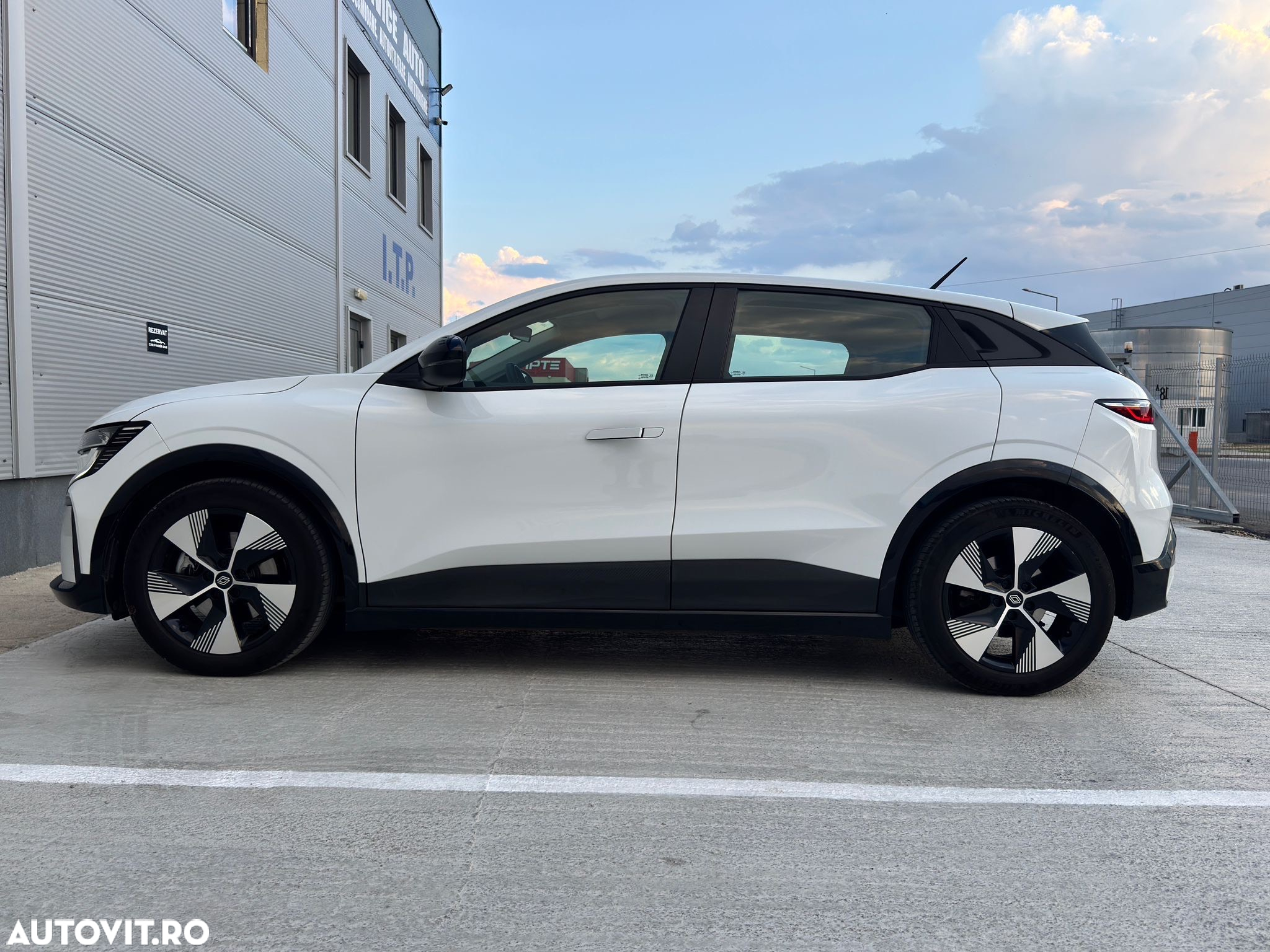 Renault Megane E-TECH EV60 optimum charge techno - 37