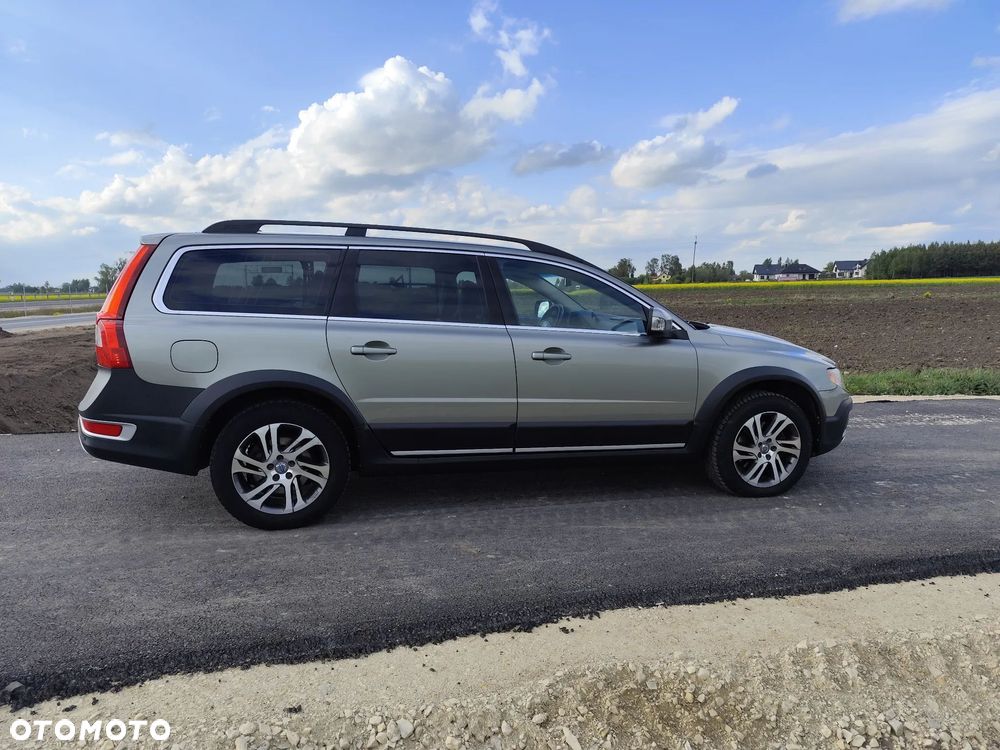 Volvo XC 70 D5 AWD Summum - 3