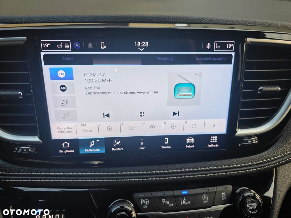 Chrysler Pacifica - 27