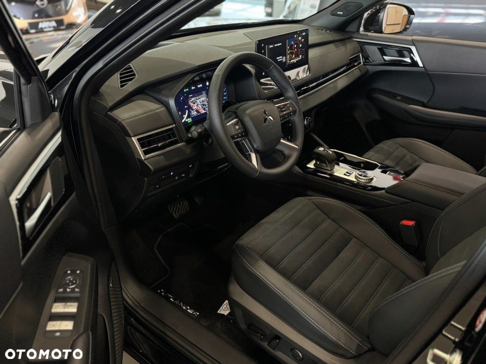 Mitsubishi Outlander - 6