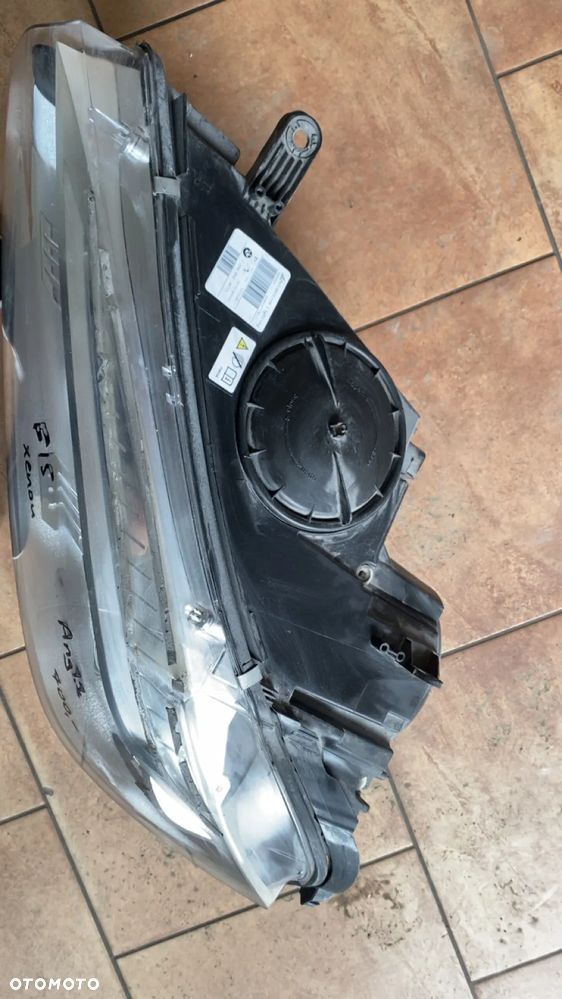 LAMPA XENON BMW F15 ANGLIK LEWA USZKODZONY UCHWYT - 1