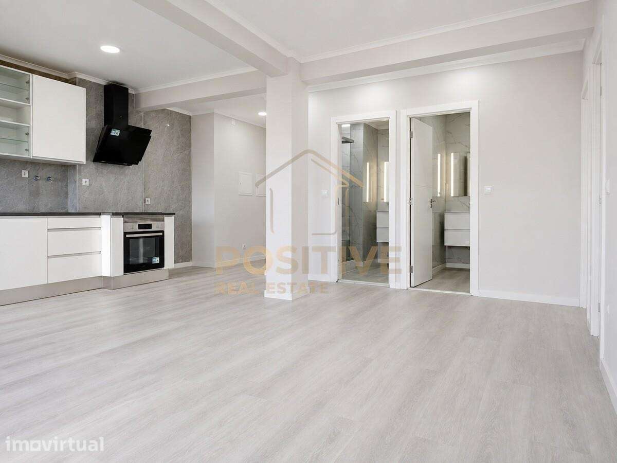 T2 totalmente remodelado em Setúbal | 2 WC, open space e arrecadação - Grande imagem: 4/20