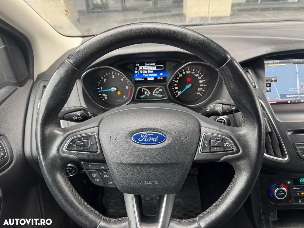 Ford Focus 1.5 TDCi DPF Start-Stopp-System Aut. Titanium - 9