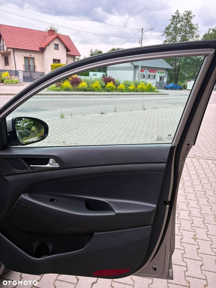Hyundai Tucson 1.6 GDi Comfort 2WD - 10