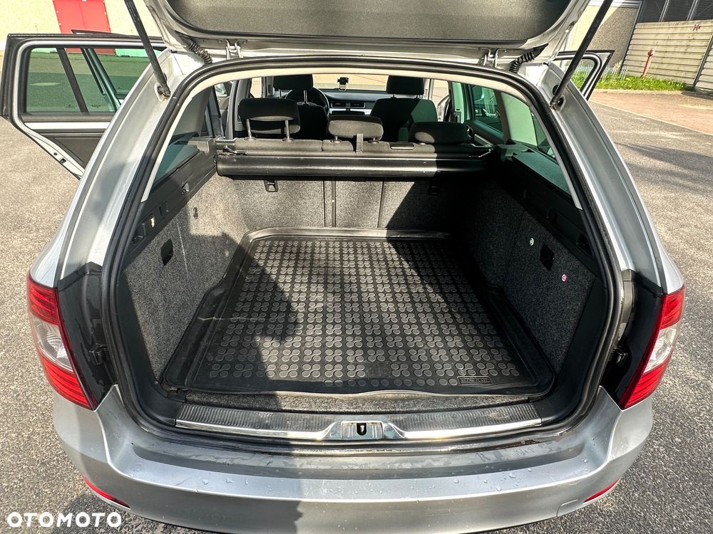 Skoda Superb 2.0 TDI Comfort DSG - 10