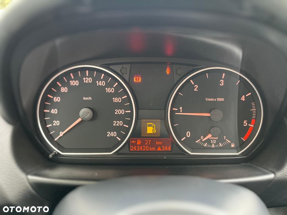 BMW Seria 1 116d DPF - 39