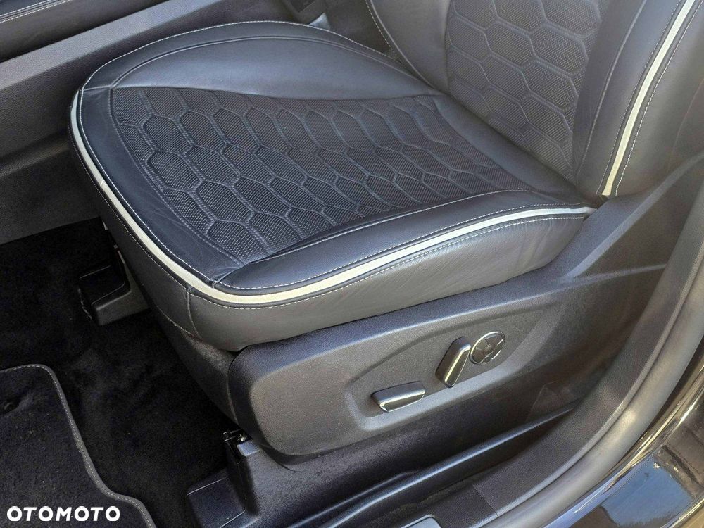 Ford S-Max - 19