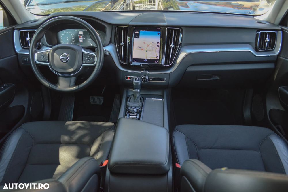 Volvo XC 60 D4 AWD Geartronic Momentum - 6