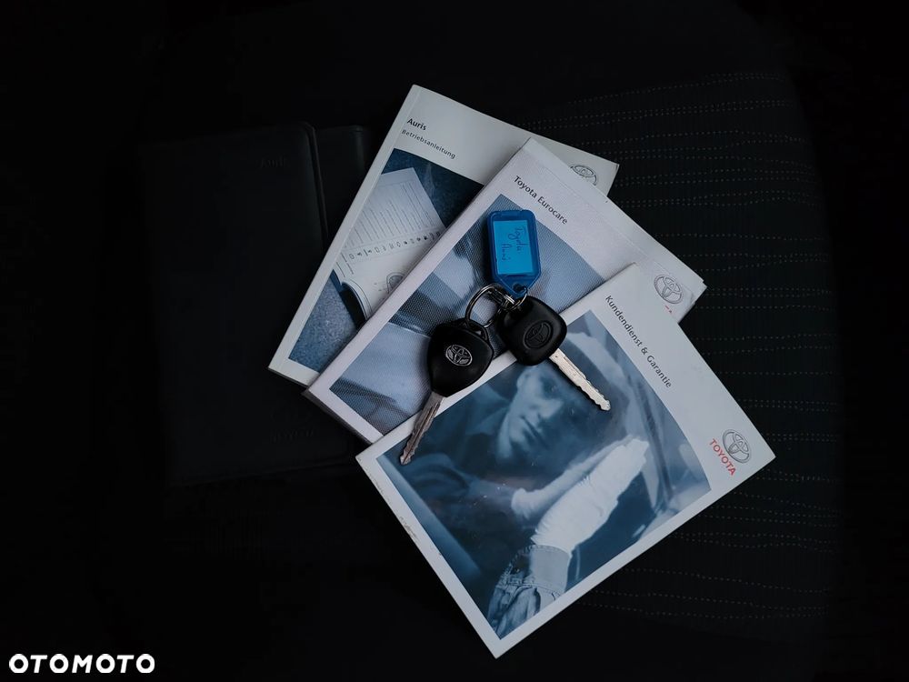 Toyota Auris 1.4 VVT-i - 15