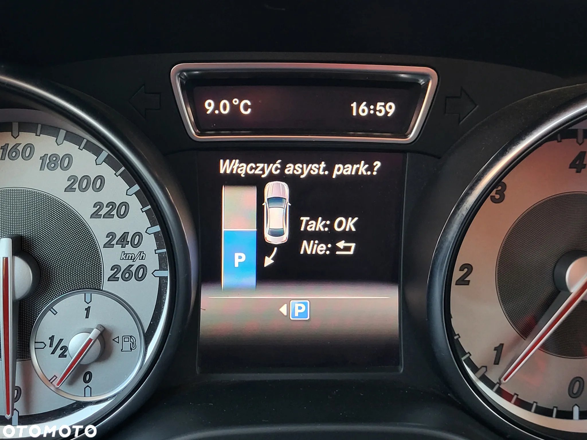 Mercedes-Benz CLA Shooting Brake 180 d - 11
