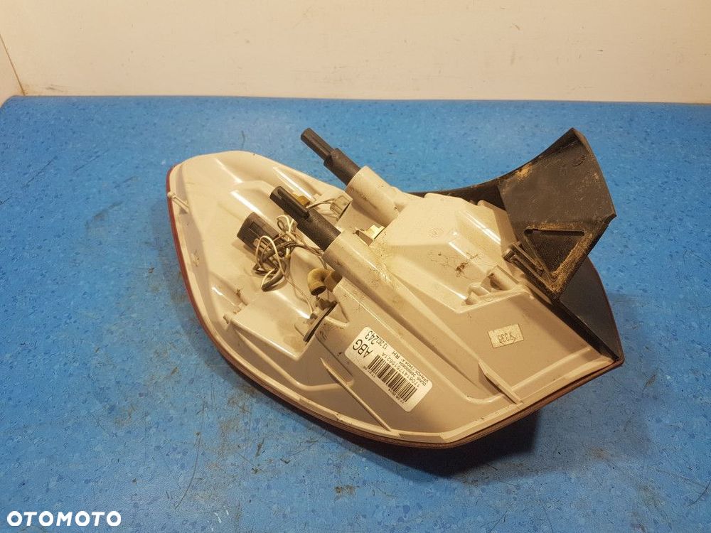 OPEL ASTRA J LIFT KOMBI LAMPA TYŁ PRAWA ZEWNĘTRZNA 13282243 - 8