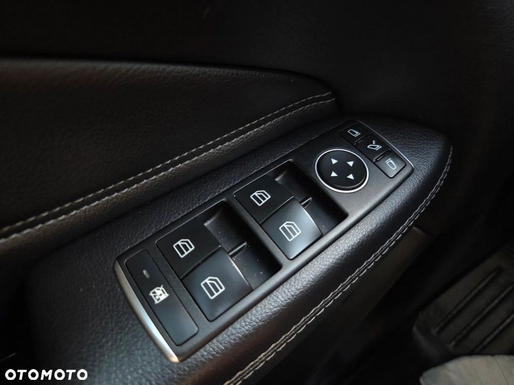 Mercedes-Benz GLE 250 d 4-Matic - 28
