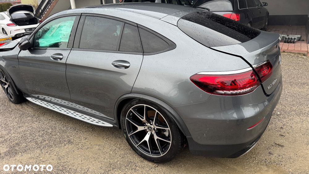 Mercedes-Benz GLC - 27