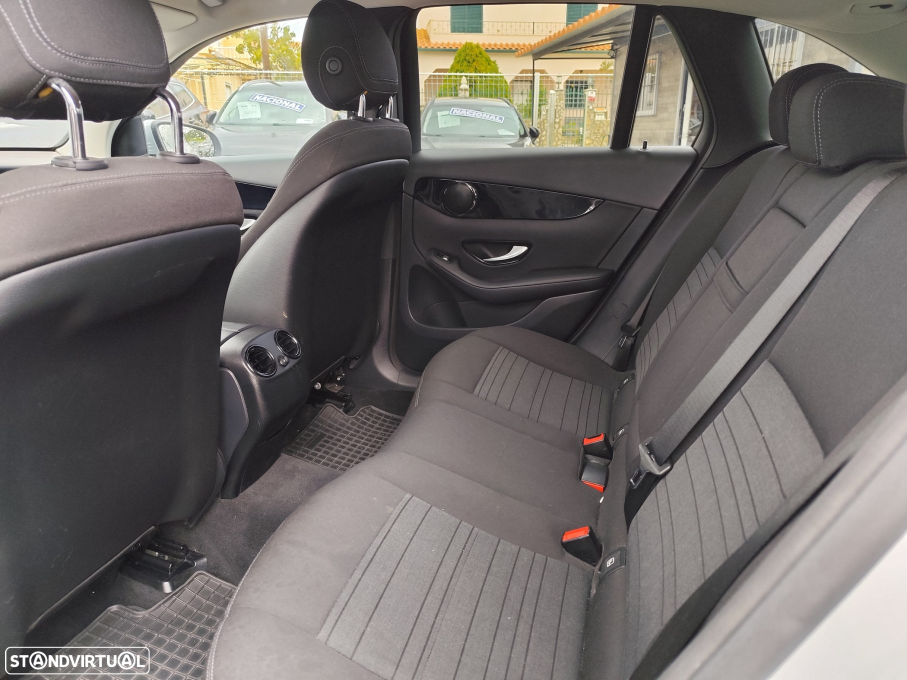 Mercedes-Benz GLC 350 e 4-Matic - 29