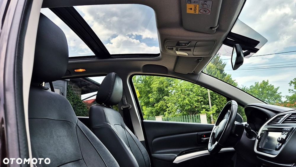 Suzuki SX4 S-Cross 1.6 VVT 4x2 limited+ - 38