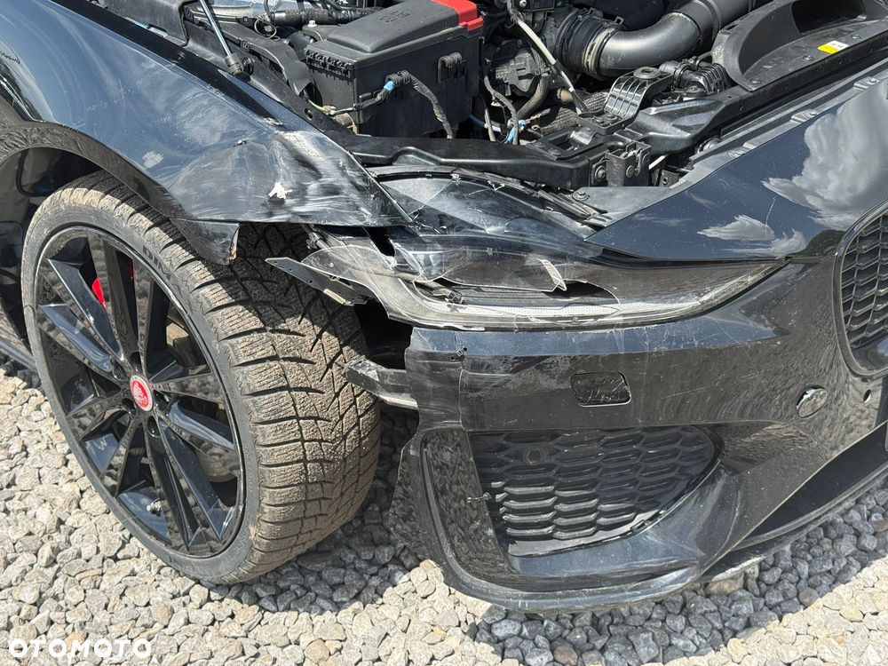Jaguar XE 2.0 D200 mHEV R-Dynamic S - 13