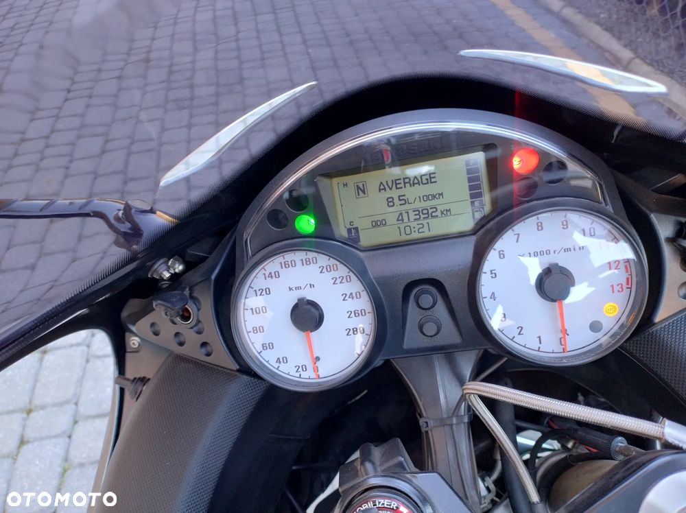 Kawasaki ZZR - 33