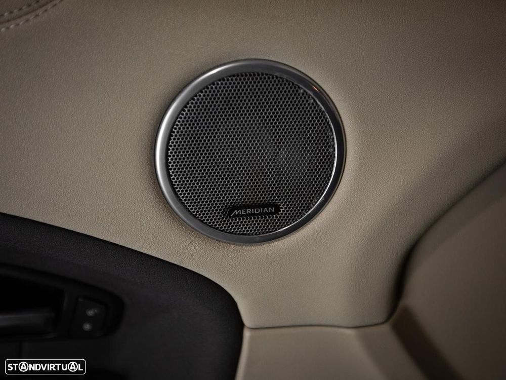 Land Rover Range Rover Evoque - 15