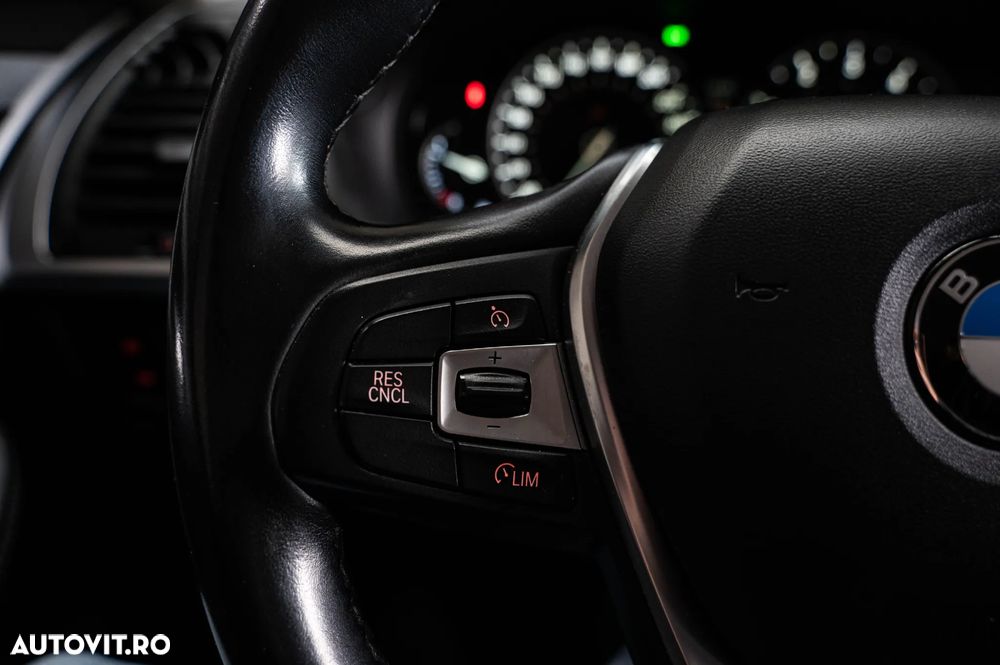 BMW X3 xDrive20i Aut. xLine - 21