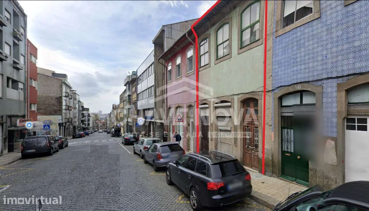 Prédio para Recuperar C/PIP Aprovado em Plena Rua da Alegria, Porto - Grande imagem: 2/4