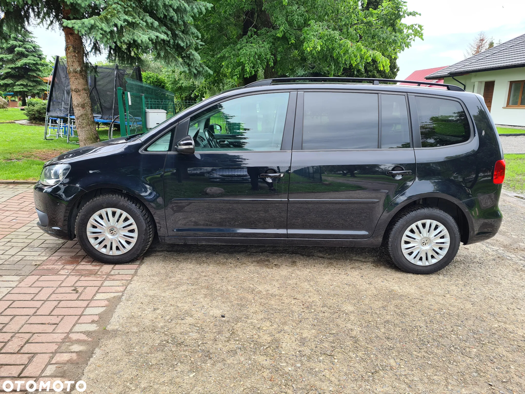 Volkswagen Touran - 13