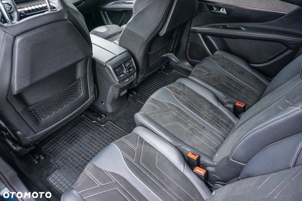 Peugeot 5008 1.2 PureTech mHEV GT S&S e-DCS6 - 29