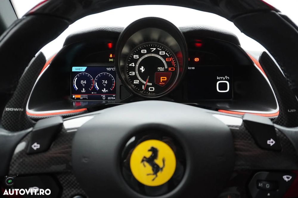Ferrari 812 - 32