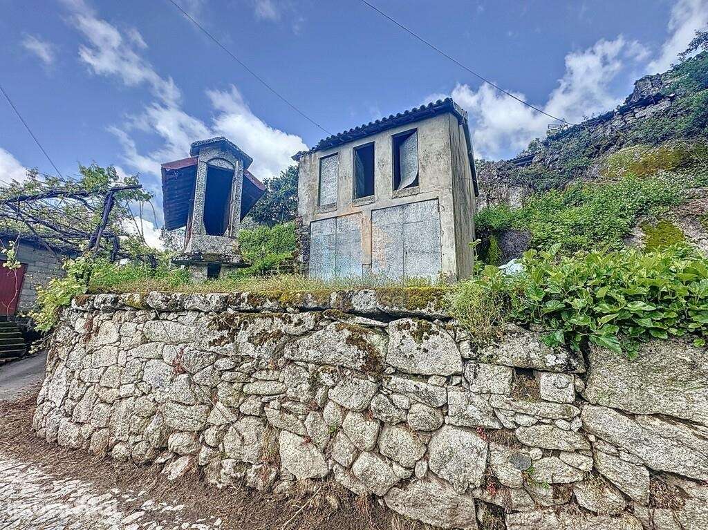 Moradia com alpendre - Grande imagem: 4/12