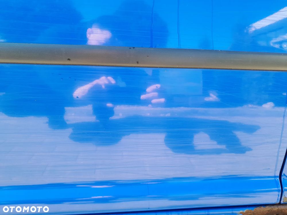 VW BORA DRZWI PRAWE PRZEDNIE PRAWY PRZÓD KOLOR: LW5Z - 4