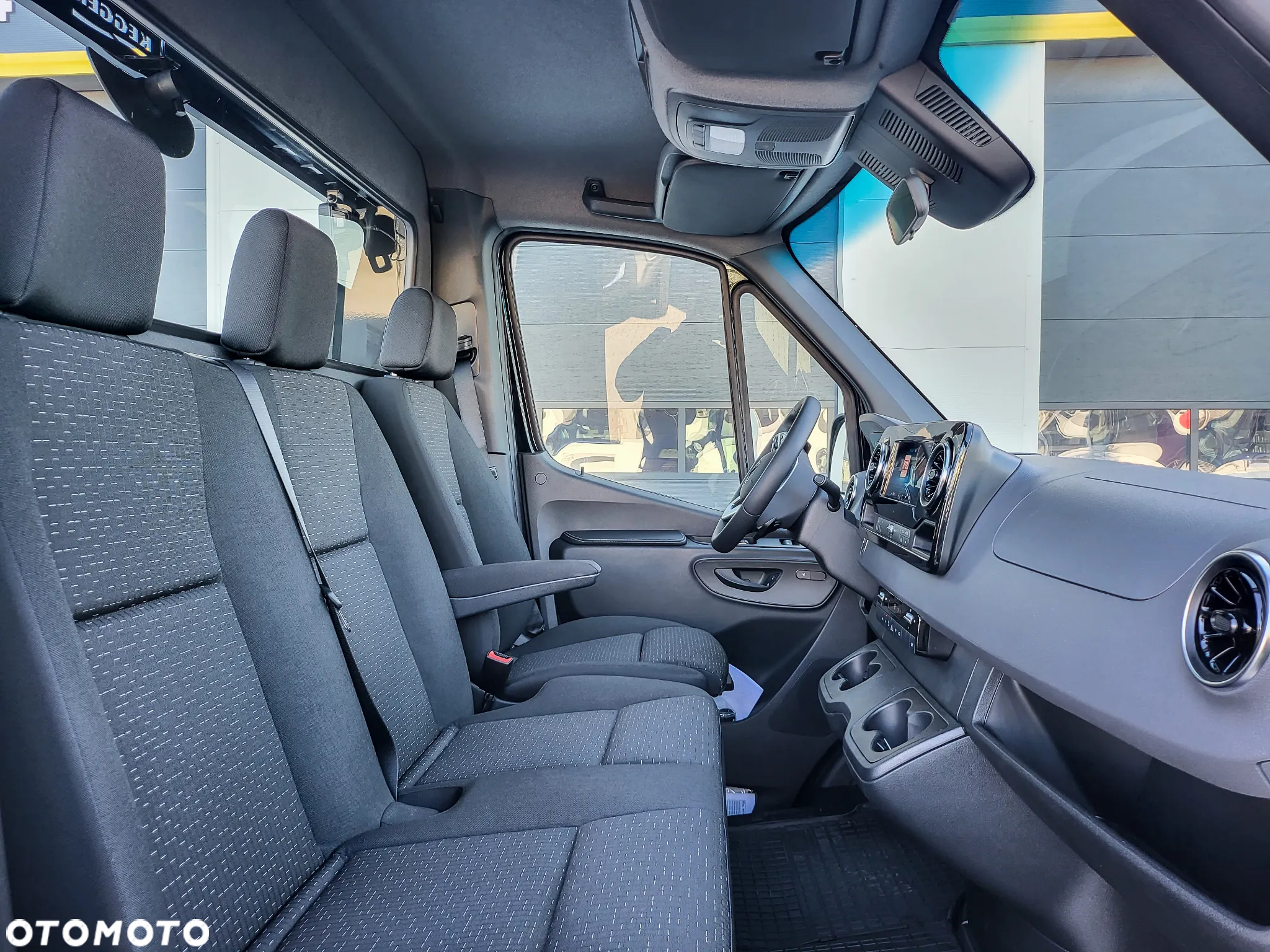 Mercedes-Benz Sprinter 519 3.0 V6 KEGGER  od ręki - 20