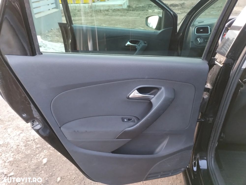 Volkswagen Polo 1.6 TDI CR DPF Highline - 15