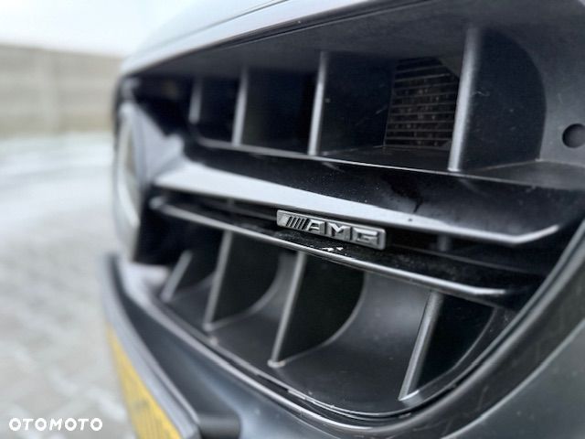 Mercedes-Benz Klasa E AMG 43 4Matic 9G-TRONIC - 19