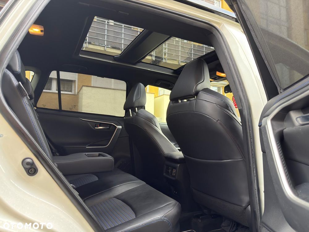 Toyota RAV4 - 29