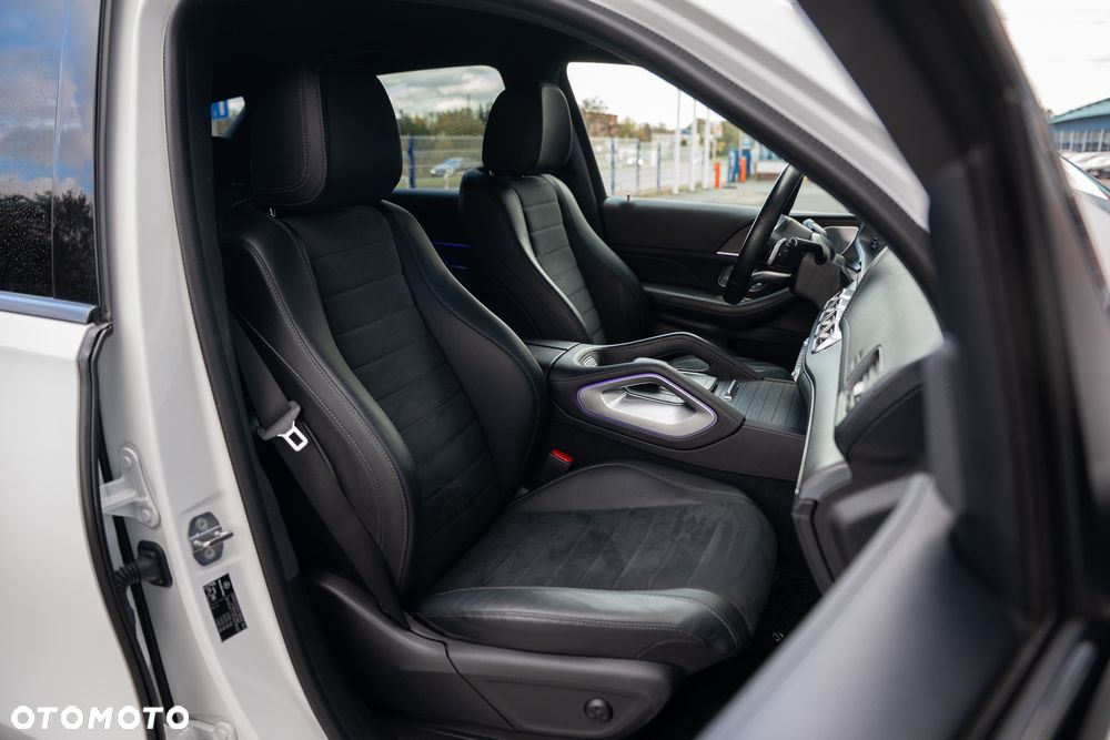 Mercedes-Benz GLE 300 d 4Matic 9G-TRONIC AMG Line - 24