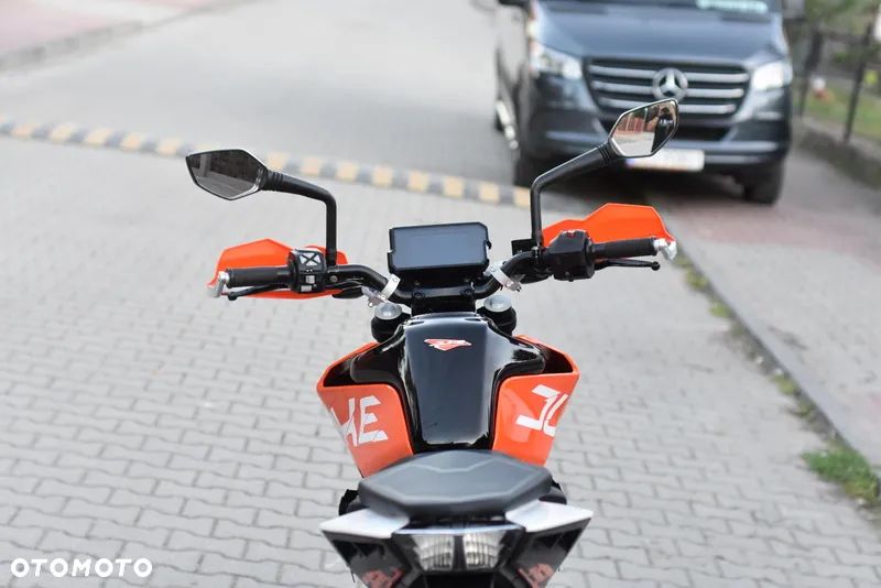 KTM Duke - 19