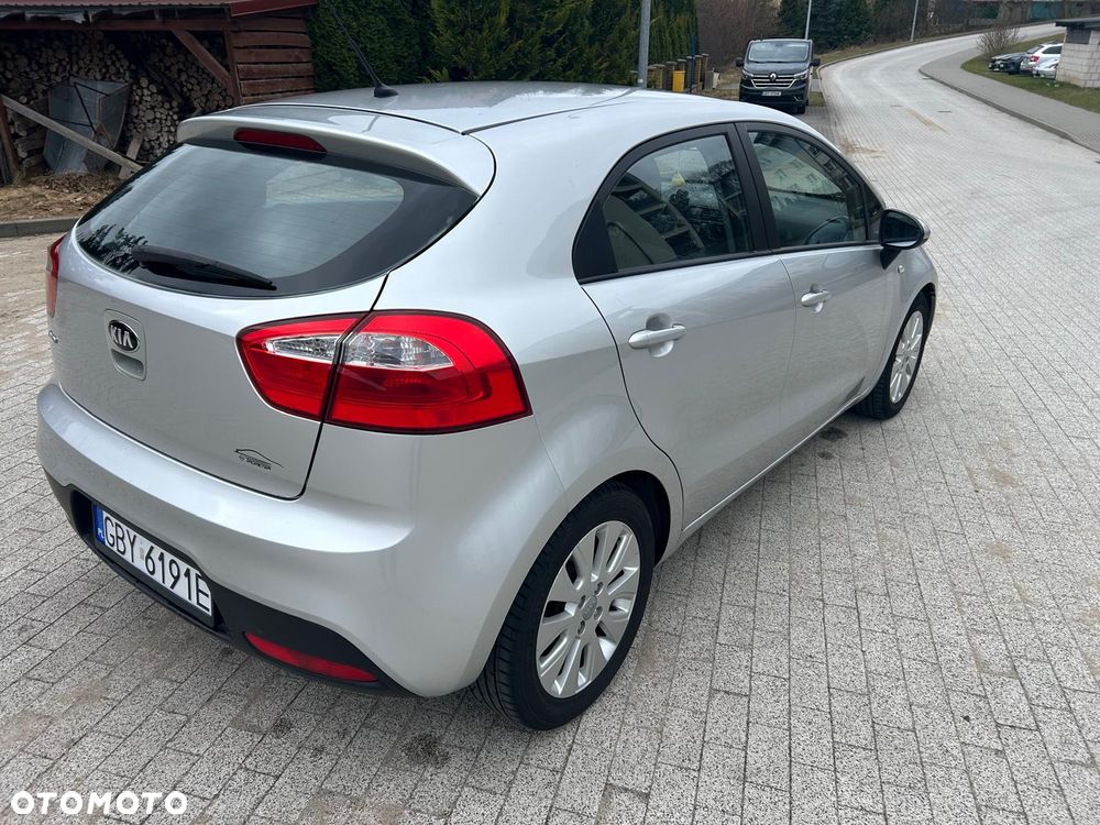 Kia Rio 1.2 Attract - 3