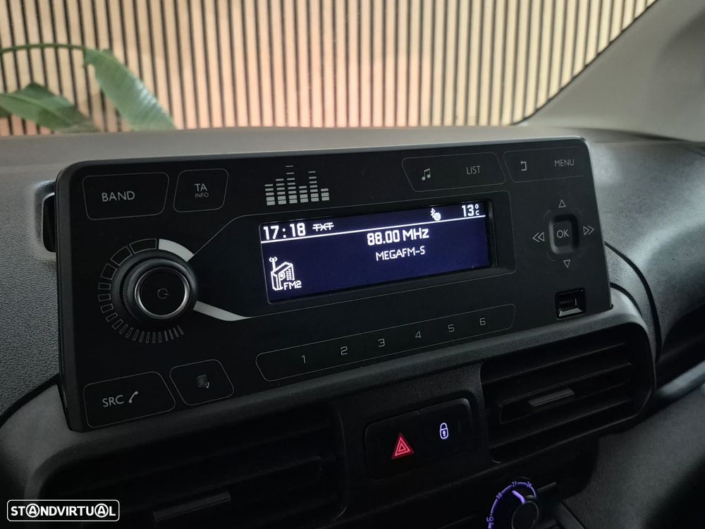 Peugeot Partner LONGA - 98.000KM | GARANTIA | NACIONAL - 3 LUG - 11